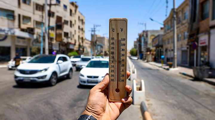 دمای هوای اهواز از ۵۰ ‌درجه می‌گذرد/ باد و گرد و خاک در نقاط مختلف کشور